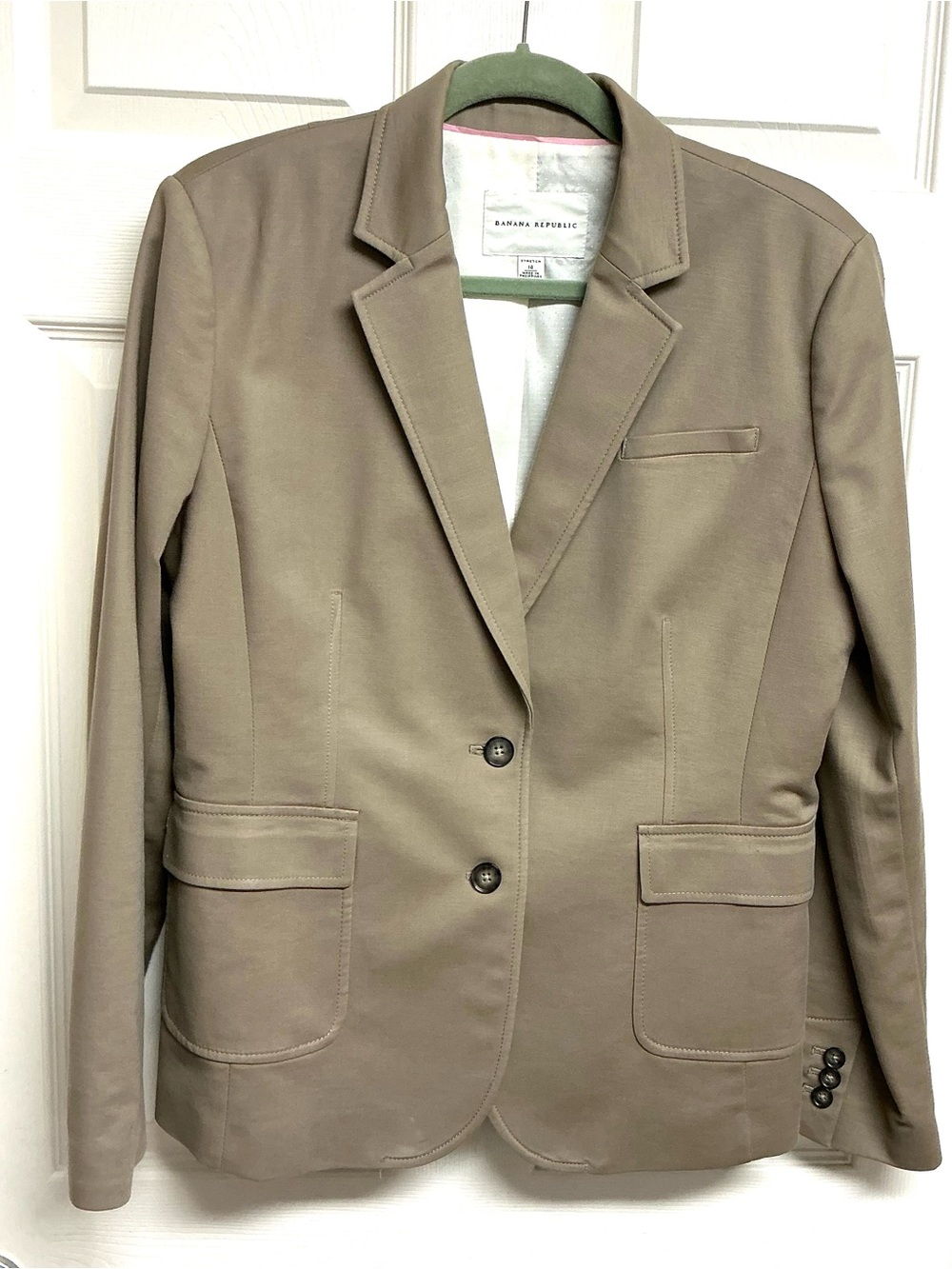 Banana Republic Women’s Sz 14 Modern Sleek
Taupe Career Blazer Suit Jacket